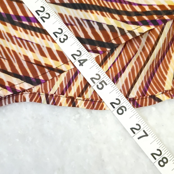 Hinge Women's Medium 100% Silk Sleeveless Blouse with Colorful Stripe Pattern - Picture 7 of 10